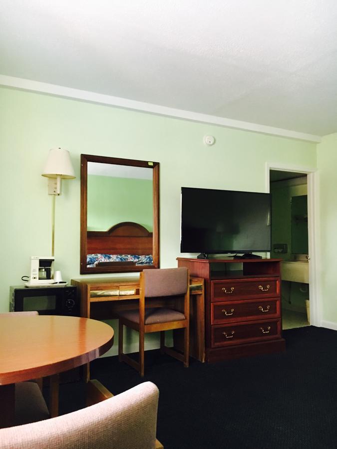 Relax Inn Folkston Екстер'єр фото